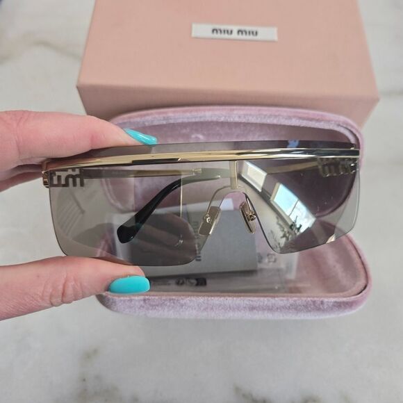 Miu Miu Mask Frame Sunglasses 50Z New main image 5